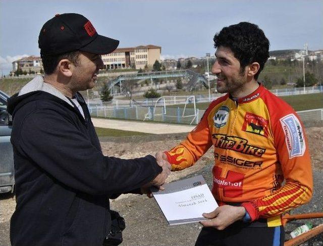 Esbike&rsquo;den Şehit Binbaşı Salih Sezer Ve Arkadaşları Anısına Antrenman Yarışı 1