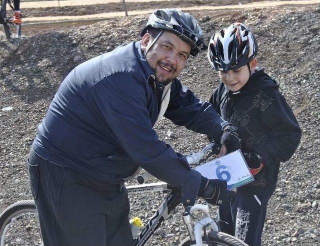 Esbike&rsquo;den Şehit Binbaşı Salih Sezer Ve Arkadaşları Anısına Antrenman Yarışı 3