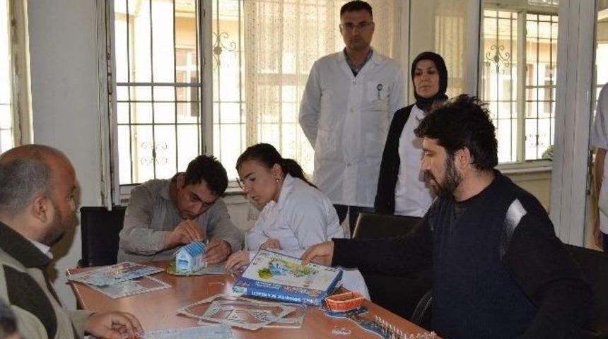 Psikiyatri Hastalarına El Beceri Kursları