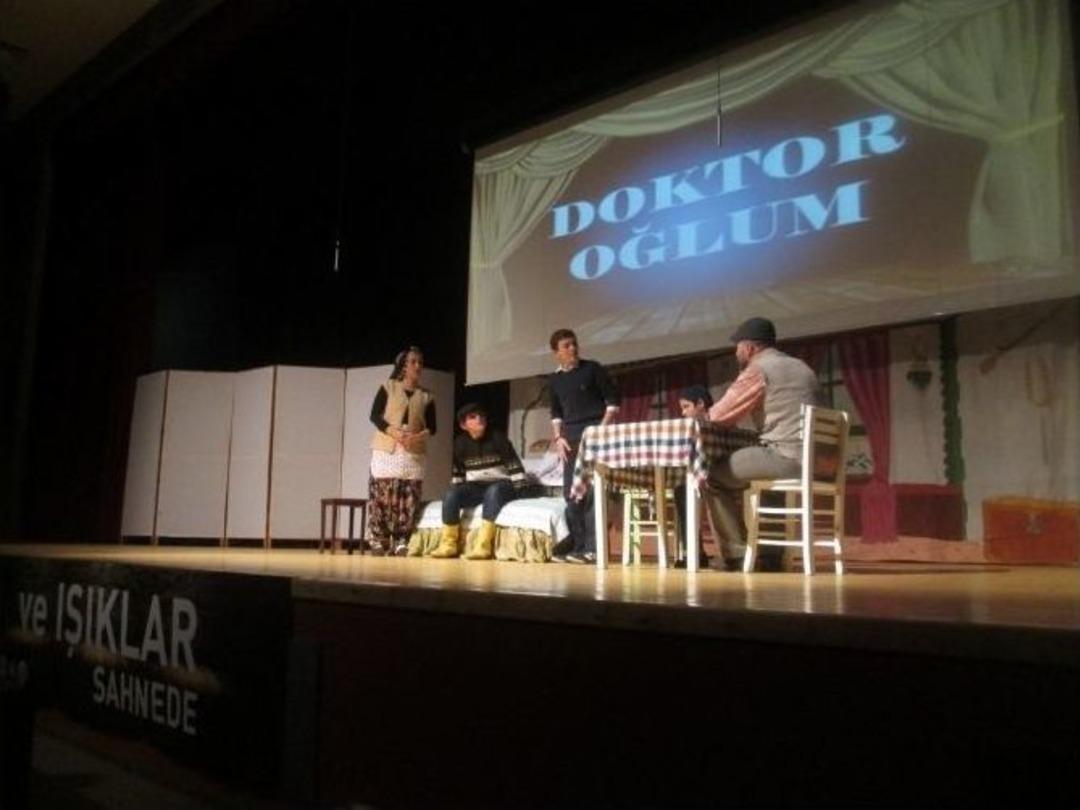 &Ouml;ğrenci, Veli Ve &Ouml;ğretmenler Aynı Sahnede