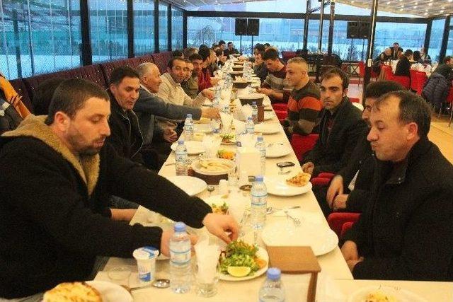 Ağrı&rsquo;da Kaynaşma Ve Dayanışma Yemeği 1