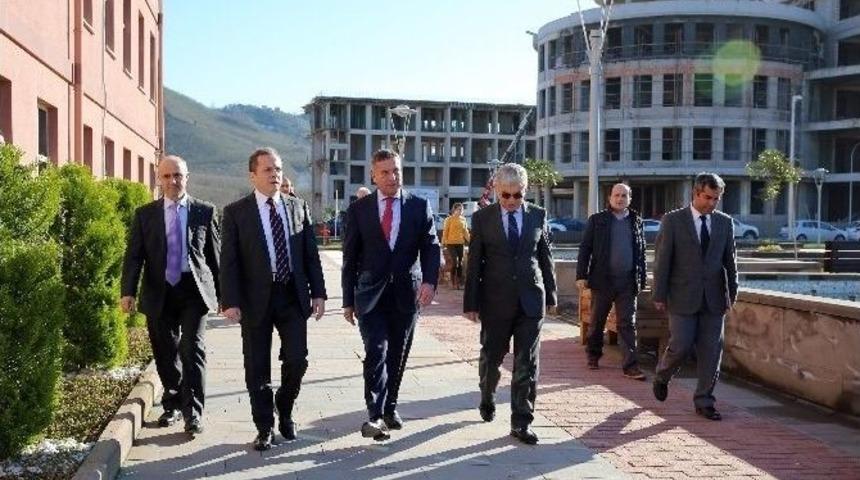 Od&uuml;&rsquo;de Sevin&ccedil;