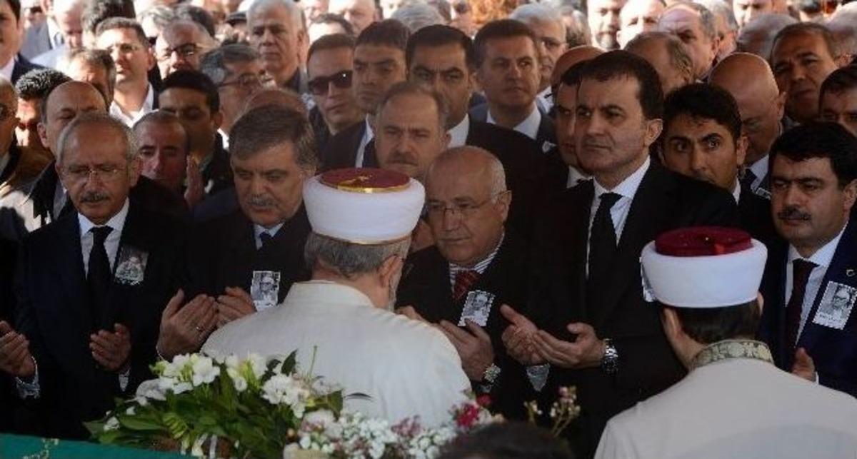 Yaşar Kemal&rsquo;e Alkışlı Veda