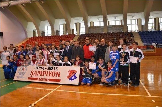 Okullar Arası Yıldızlar Badminton İl Birinciliği Turnuvası Sona Erdi 1