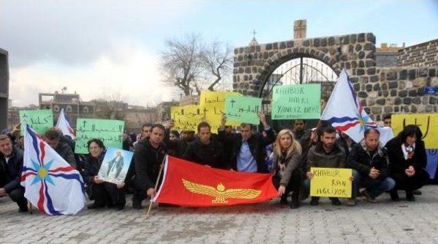 Süryaniler, Işid Saldırılarını Protesto Etti