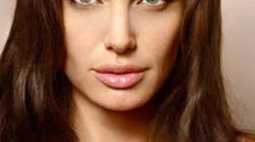 Kendi kanıyla gençleşen ünlüler