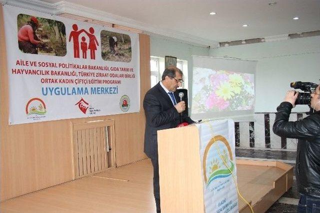 Elazığ’da Kadın Çiftçilere Eğitim Verildi 1