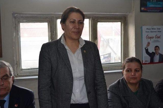 Chp&rsquo;li &Ouml;z Kula&rsquo;da Partililer İle Buluştu 2