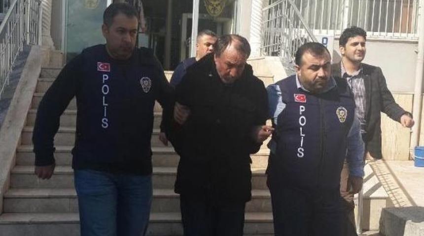 Eşine Kızdı, Bah&ccedil;edeki Tavşanı Tabancayla Vurup, 4 &Ccedil;ocuğunu Rehin Aldı