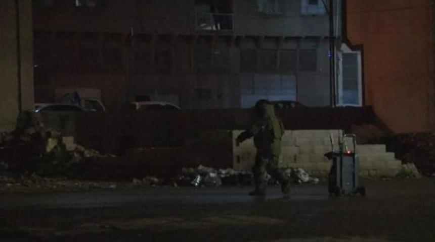 Işıklı Beton Par&ccedil;ası Bomba Paniğine Neden Oldu