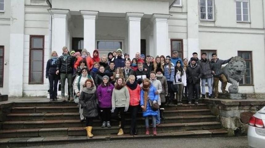 Arif Molu Mesleki Ve Teknik Adadolu Lisesi&rsquo;nden 7 Kişi Litvanya&rsquo;ya Gitti