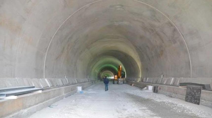 G&ouml;&ccedil;ek T&uuml;neli, Onarımı Bekliyor