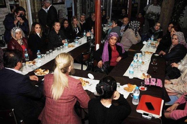 Ak Parti&rsquo;nin Kadın Aday Adayından &rsquo;noter&rsquo; Tasdikli Proje 1