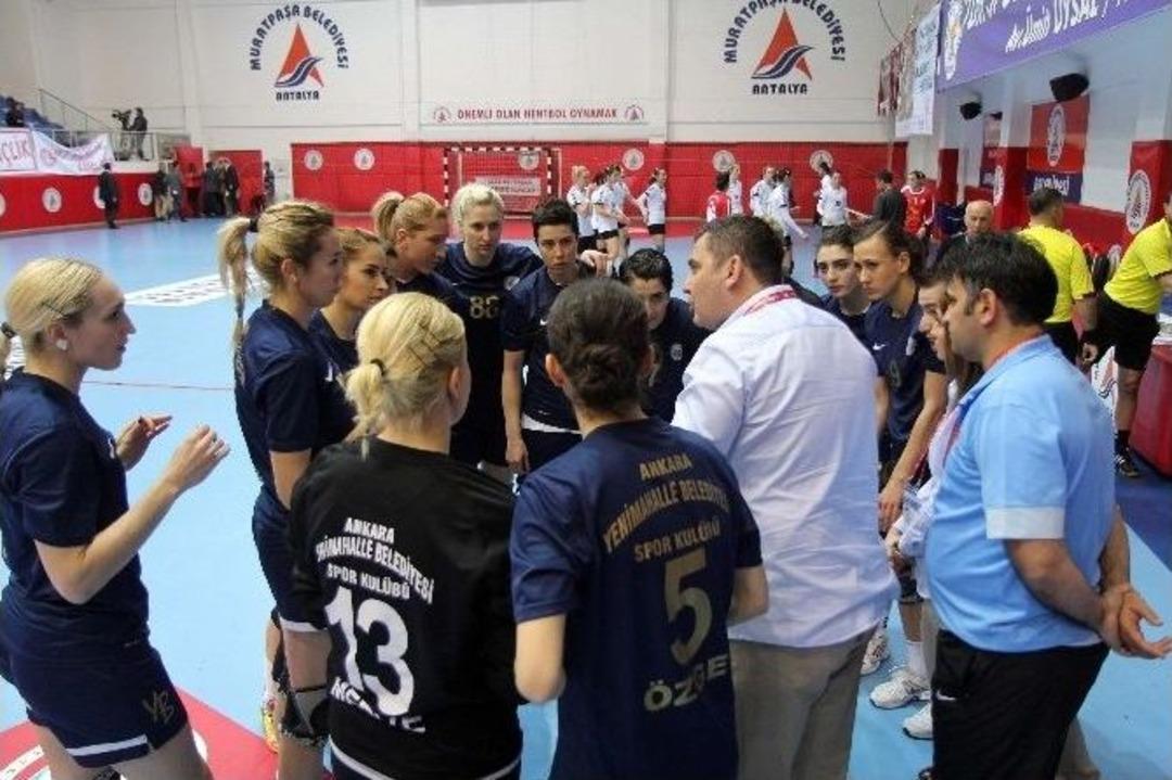 Antalya&rsquo;da Yenimahalle&rsquo;nin Gecesi