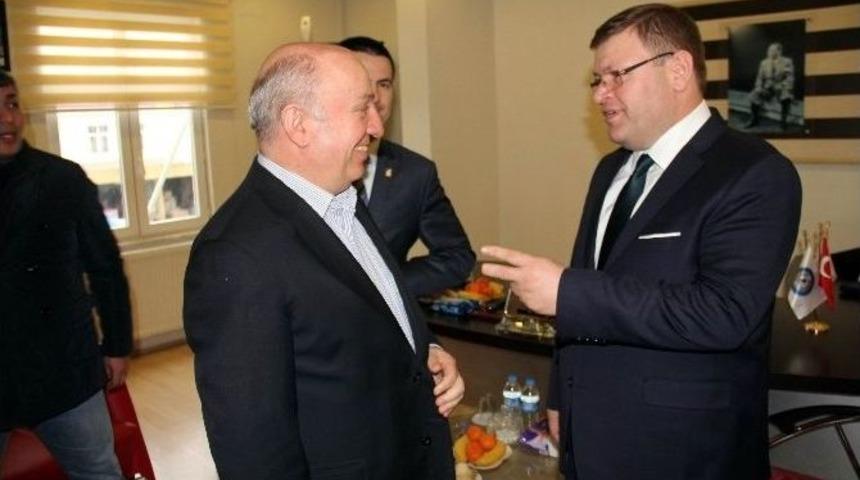 G&uuml;ney&rsquo;den Se&ccedil;mene Taahh&uuml;t