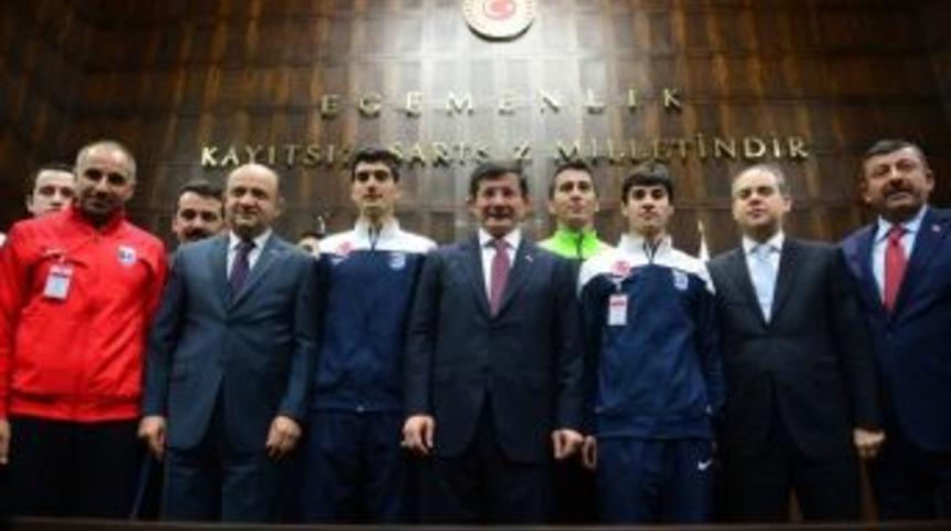 Darıca&rsquo;nın Şampiyonları Başbakan&rsquo;a Gitti