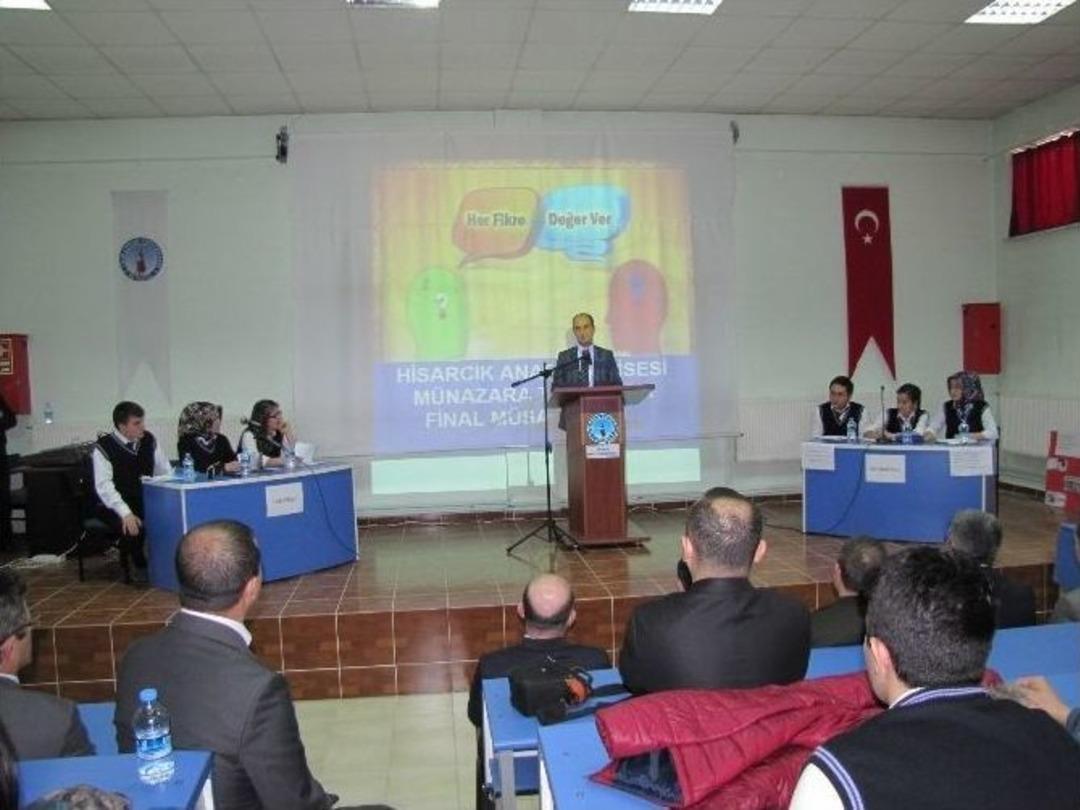 Lisede M&uuml;nazara Turnuvası