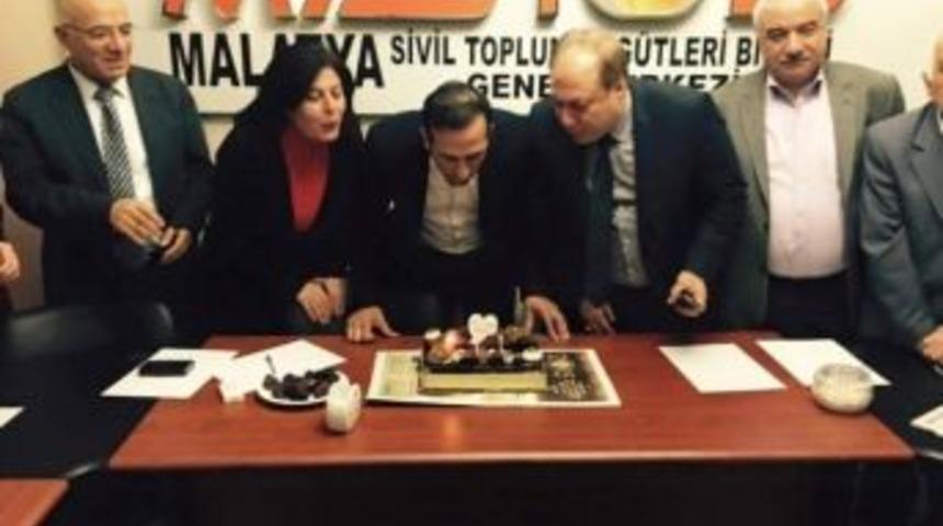 Yeni Malatyaspor Başkanı Gevrek&rsquo;e S&uuml;rpriz Doğum G&uuml;n&uuml; Kutlaması