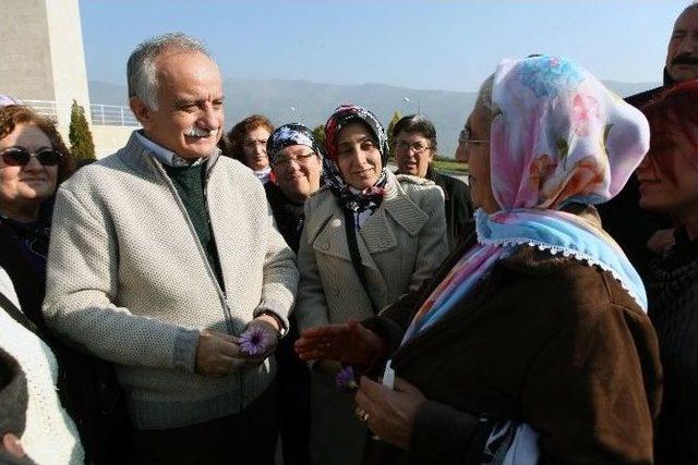 Bayraklı’da Türküler Kadınlar İçin