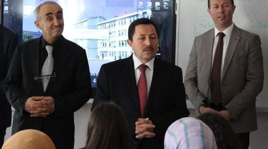 Vali Balkanlıoğlu Okulları Ziyaret Etti