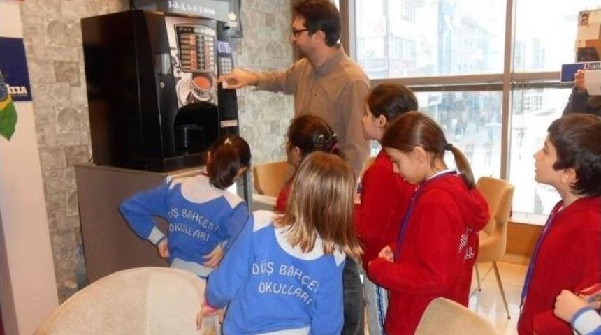 D&uuml;ş Bah&ccedil;esi Speaking Cafe&rsquo;de