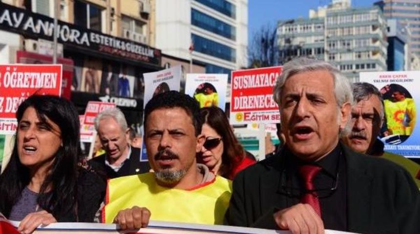 Gezi'de Meslekten Atılan &Ouml;ğretmen, Ter&ouml;r &Ouml;rg&uuml;t&uuml; &Uuml;yeliğinden Beraat Etti