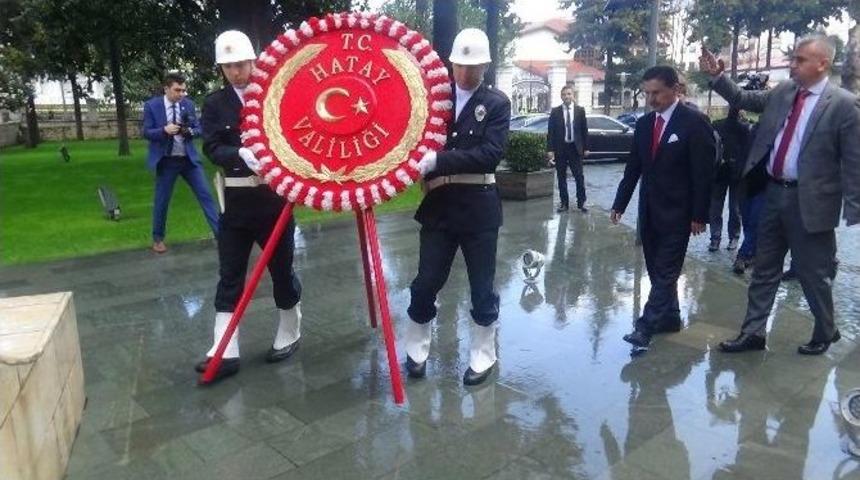 Hatay Cumhurbaşkanı Tayfur S&ouml;kmen Anıldı