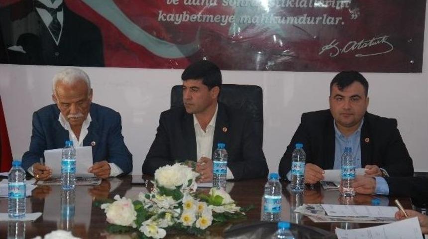 Karaisalı Belediye Meclisinde Kadınlar G&uuml;n&uuml; Kutladı