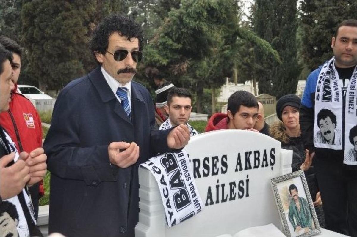 M&uuml;sl&uuml;m G&uuml;rses, &Ouml;l&uuml;m&uuml;n&uuml;n 2. Yılında Kabri Başında Anıldı