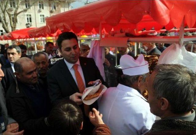 Tokat’Ta Eski Simit Arabaları Yenilendi