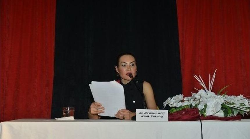 &Ccedil;iğli&rsquo;de Ebeveynler Hiperaktivite Hakkında Bilgilendirirdi