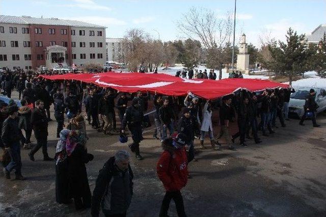 Atatürk Üniversitesi’nde ’birlik Ve Beraberlik’ Yürüyüşü