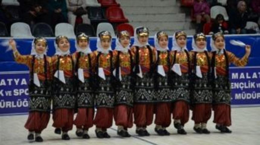 Halk Oyunları Okullar Ve Kul&uuml;pler Arası Yarışmalar Başladı