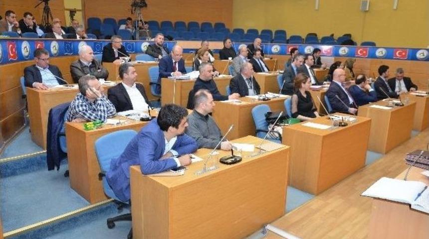 Belediye Meclisinden Başkan Keleş’e Yetki