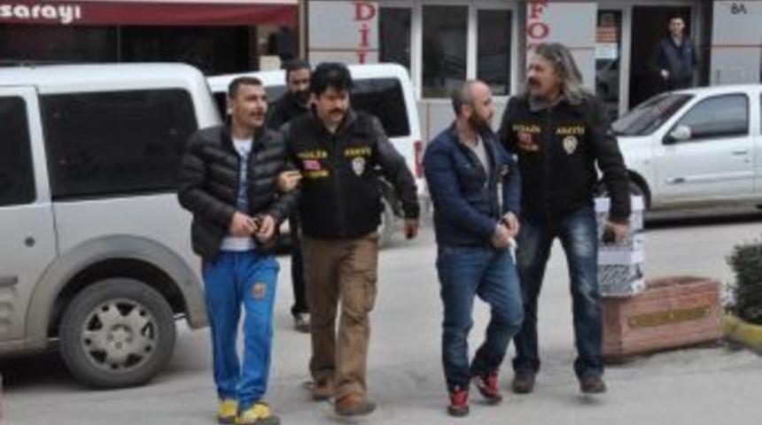 2 Kişiyi Yaralayan Ş&uuml;pheliler Adliyeye Sevk Edildi