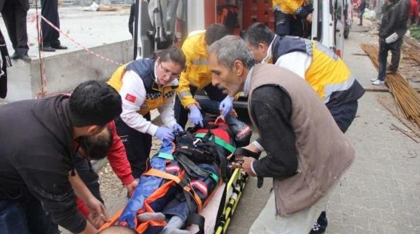 Otopark Inşaattında Yerinden &Ccedil;ıkan Vin&ccedil; Sepetinden D&uuml;şen 3 Iş&ccedil;i Yaralandı