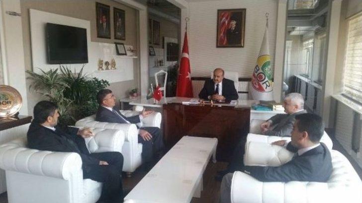 Başkan Akdoğan’dan Başkan Erat’a Ziyaret