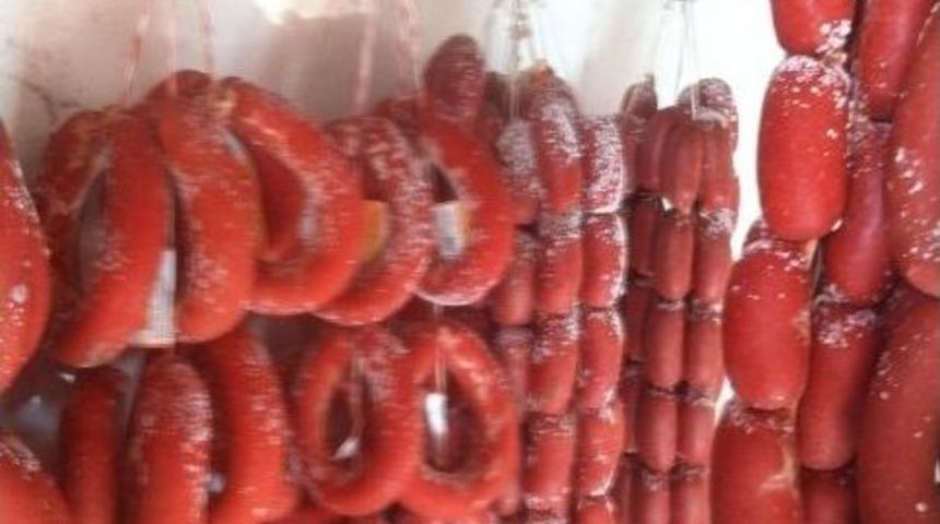 Muğla&rsquo;da Tarihi Ge&ccedil;miş Sucukları Yıkayan Şahıslar Yakalandı