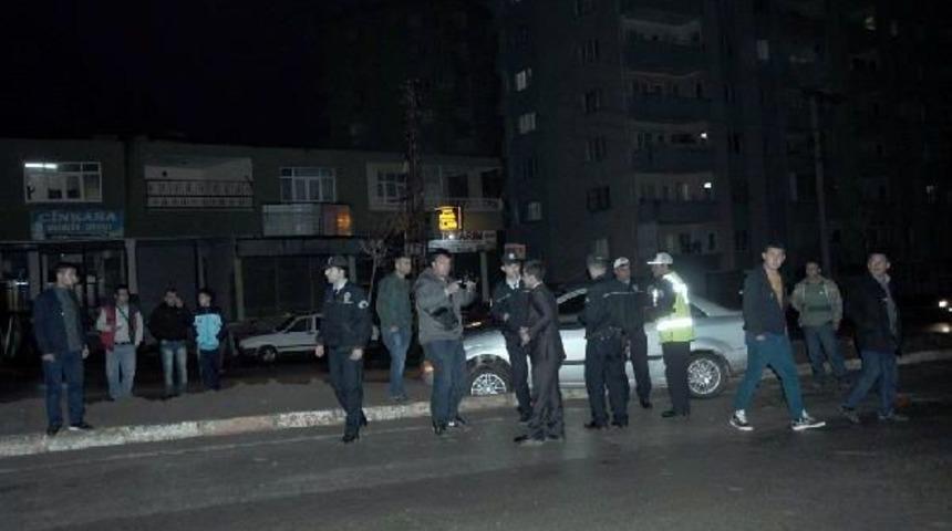 Otomobilin &Ccedil;arptığı Yaşlı Kadın &Ouml;ld&uuml;