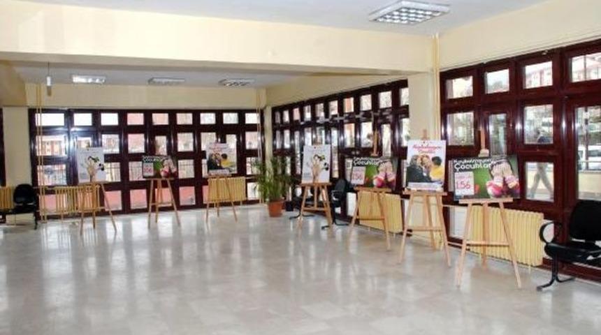 İstanbul'da Kayıp Olarak Aranan &Ccedil;ocuk, Şemdinli'de Bulundu