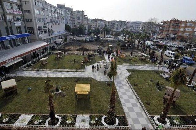 Öldürülen Üniversiteli Çakıroğlu'nun Adı Aliağa'da Parka Verildi
