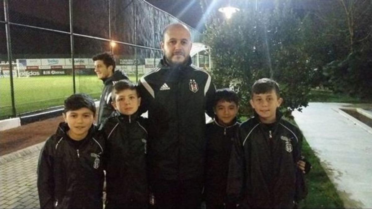 &Ccedil;anakkaleli Yavru Kartallar, Beşiktaş A Takımını Ziyaret Etti