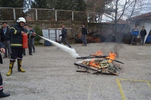 Kula’da Yangın Tatbikatı Gerçeği Aratmadı 1