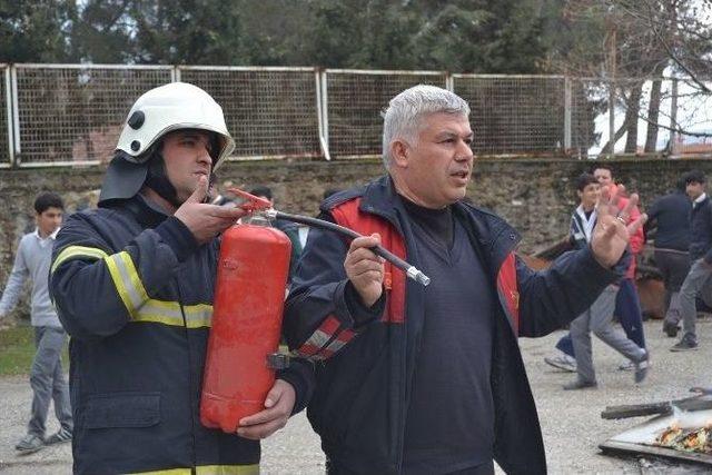 Kula’da Yangın Tatbikatı Gerçeği Aratmadı 2