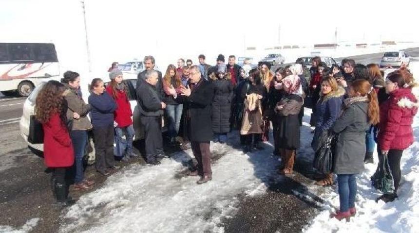 Kars'ta Yılda 500 Kadın, S&uuml;r&uuml;c&uuml; Belgesi Alıyor