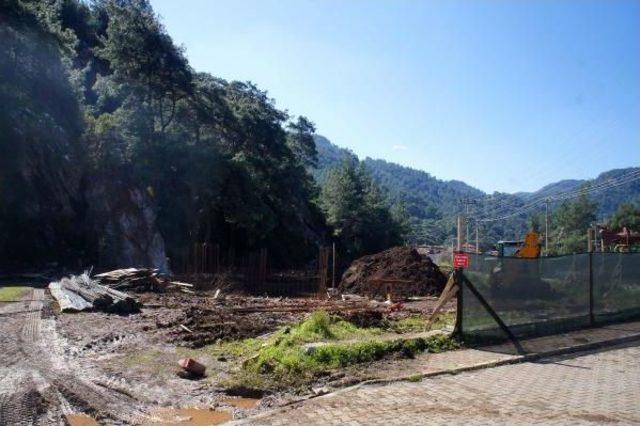 Marmaris te Akaryakıt Istasyonu Tepkisi 2