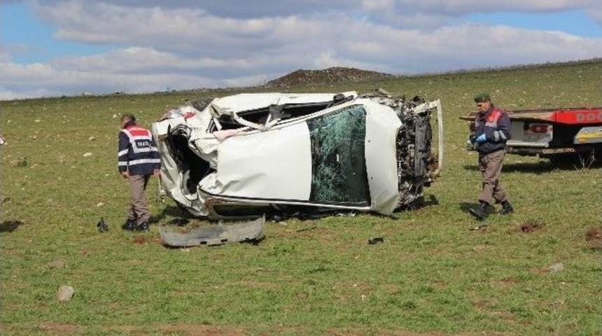 Polis Kovalamacası Sonrası Kaza Yapan Ara&ccedil;ta Uyuşturucu &Ccedil;ıktı