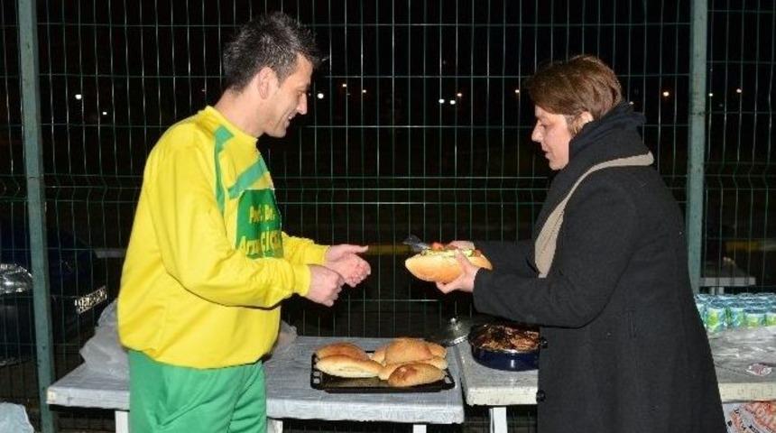 Prof. Dr. &Ccedil;i&ccedil;ek&rsquo;ten Amat&ouml;r Spora Destek