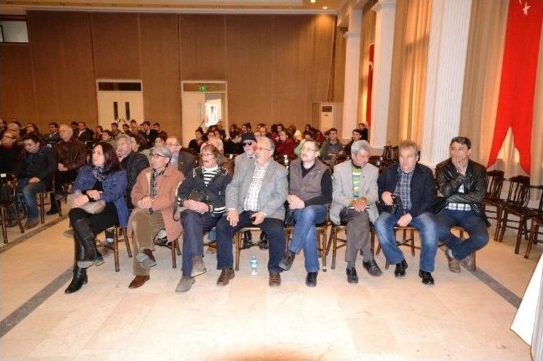 Ayvalık&rsquo;ta Gen&ccedil;lik Meclisi Geleceğe Sahip &Ccedil;ıktı