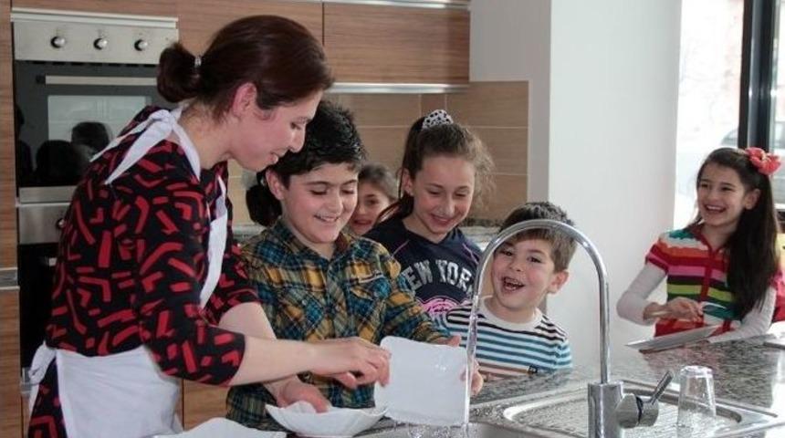 Minik Aş&ccedil;ılar Sgm&rsquo;de Yetişiyor